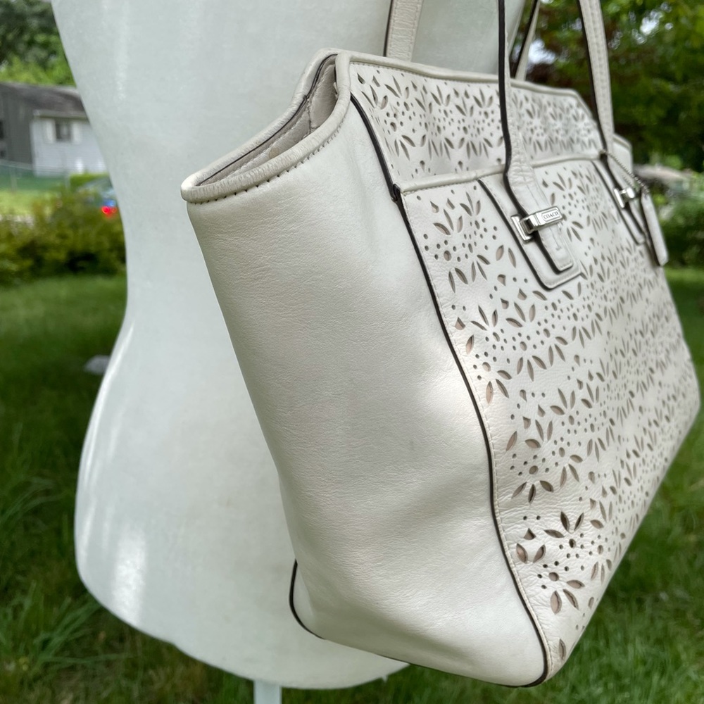 Coach’s White Laser Cut Leather Shoulder Bag - Picture 8 of 13
